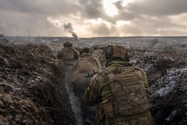 Editorial illustration of Ukraine regaining battlefield initiative against Russia in 2026